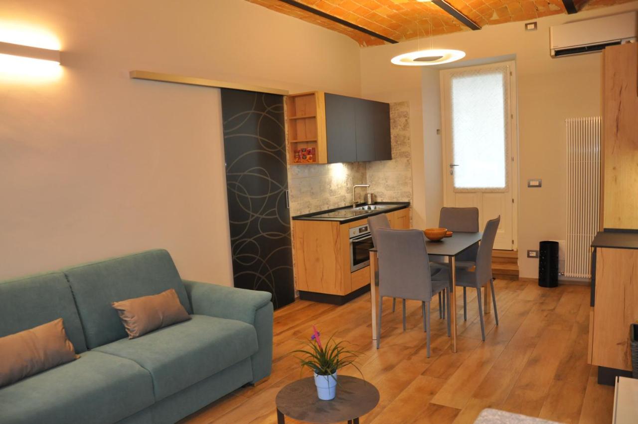 Apartamento Sotto La Torre Costigliole d'Asti Exterior foto